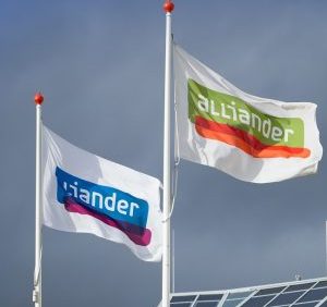 Vlaggen Alliander en Liander